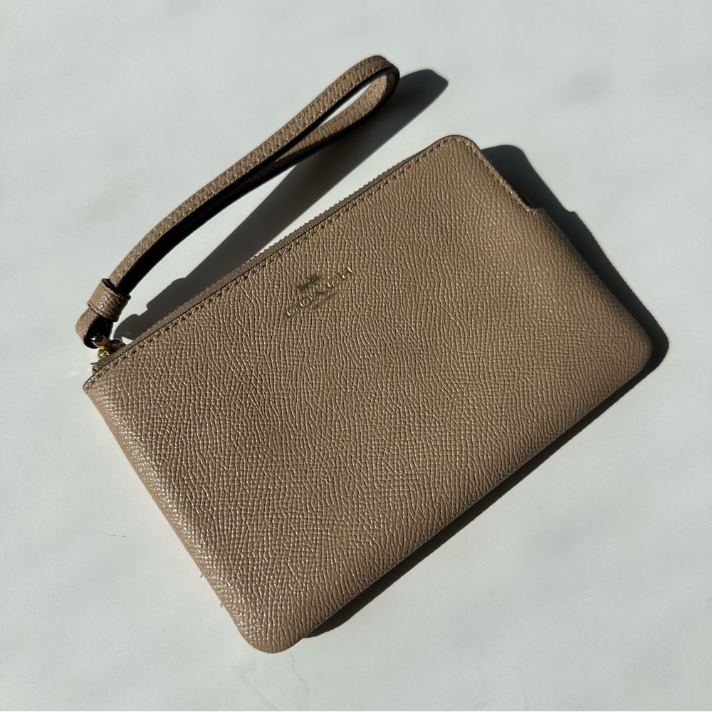 Coach Tan Leather Wristlet Small